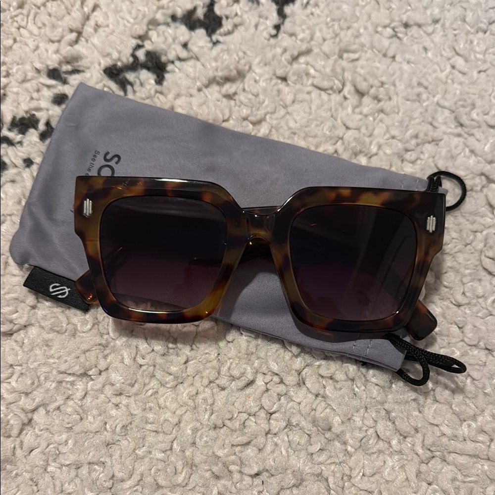 Vintage Oversized Square Tortoise Frame Gradient Brown Lens Sunglasses